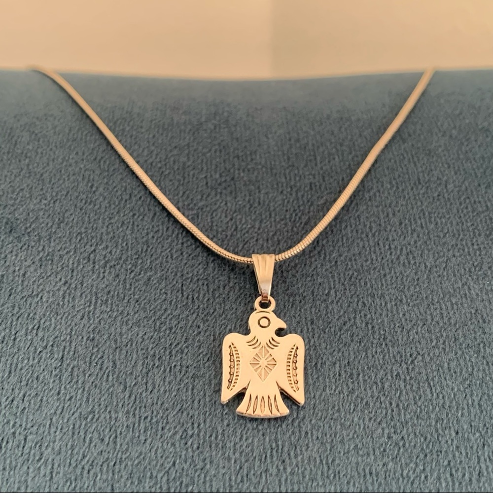 • NEW! Dainty Thunderbird Choker • - Picture 12 of 12